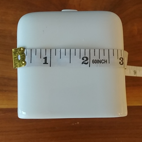 Nondescript Ceramic Butter Dish - Picture 6 of 7